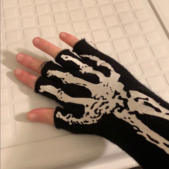 Accessories - Set of skeleton gloves